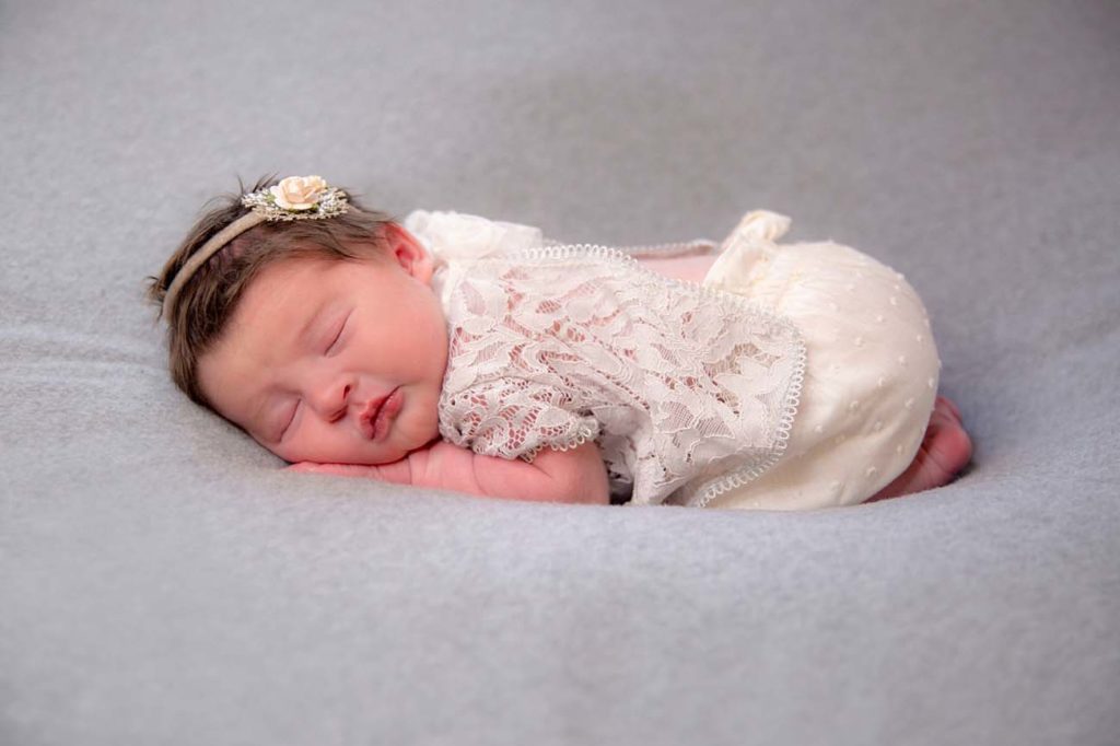 newborn baby photographer market drayton